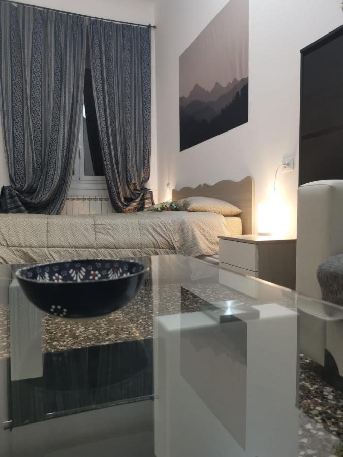 Wow Home - 175 Mq - Posteggio Privato - Davanti Porto Traghetti - Fino A 10 Posti Letto جنوة المظهر الخارجي الصورة